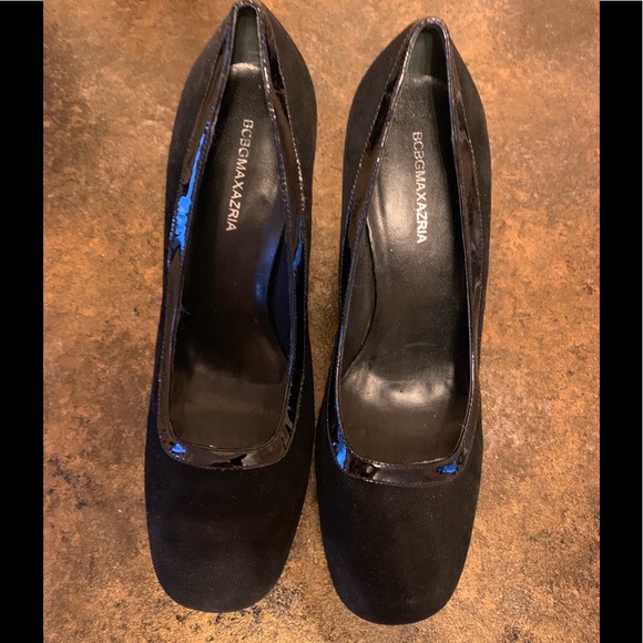 🌈 BCBGMaxAzria Black Suede Chunky Heels - Picture 2 of 7